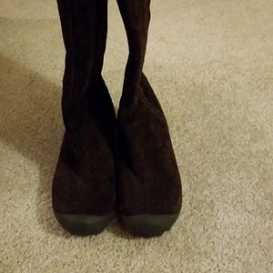 Brown boots